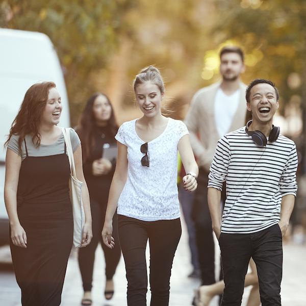 Students walking together 