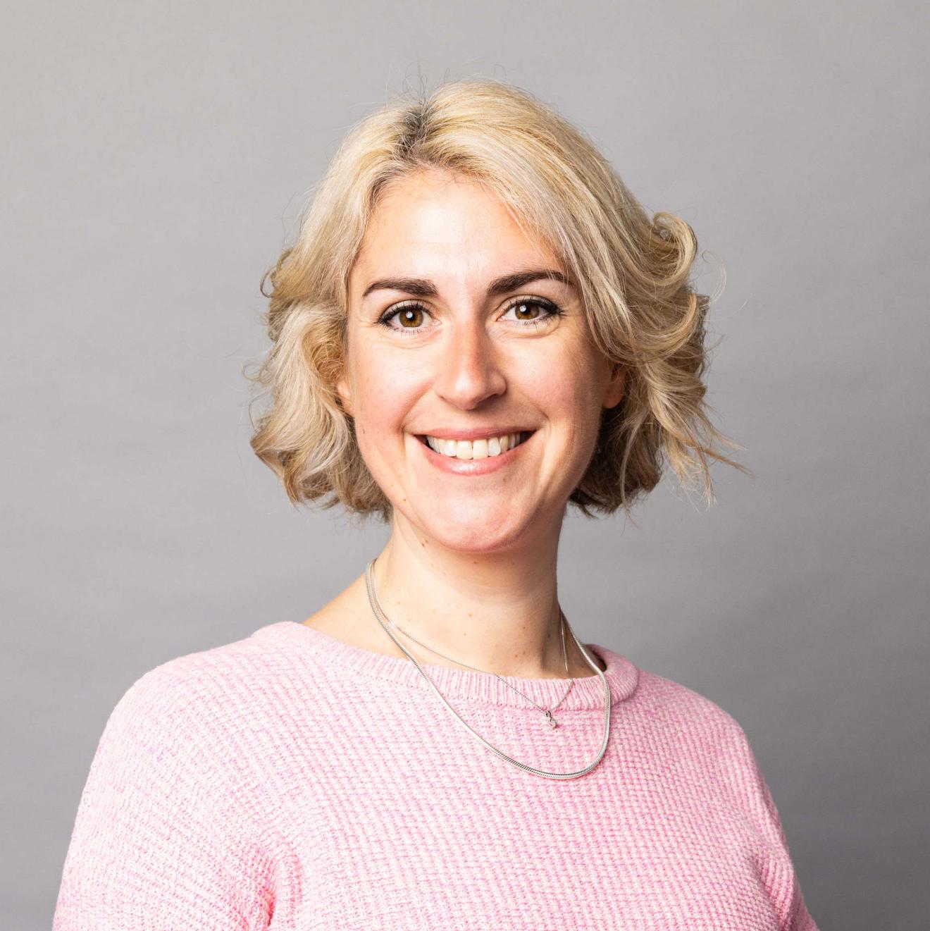 Headshot of Sarah Walter