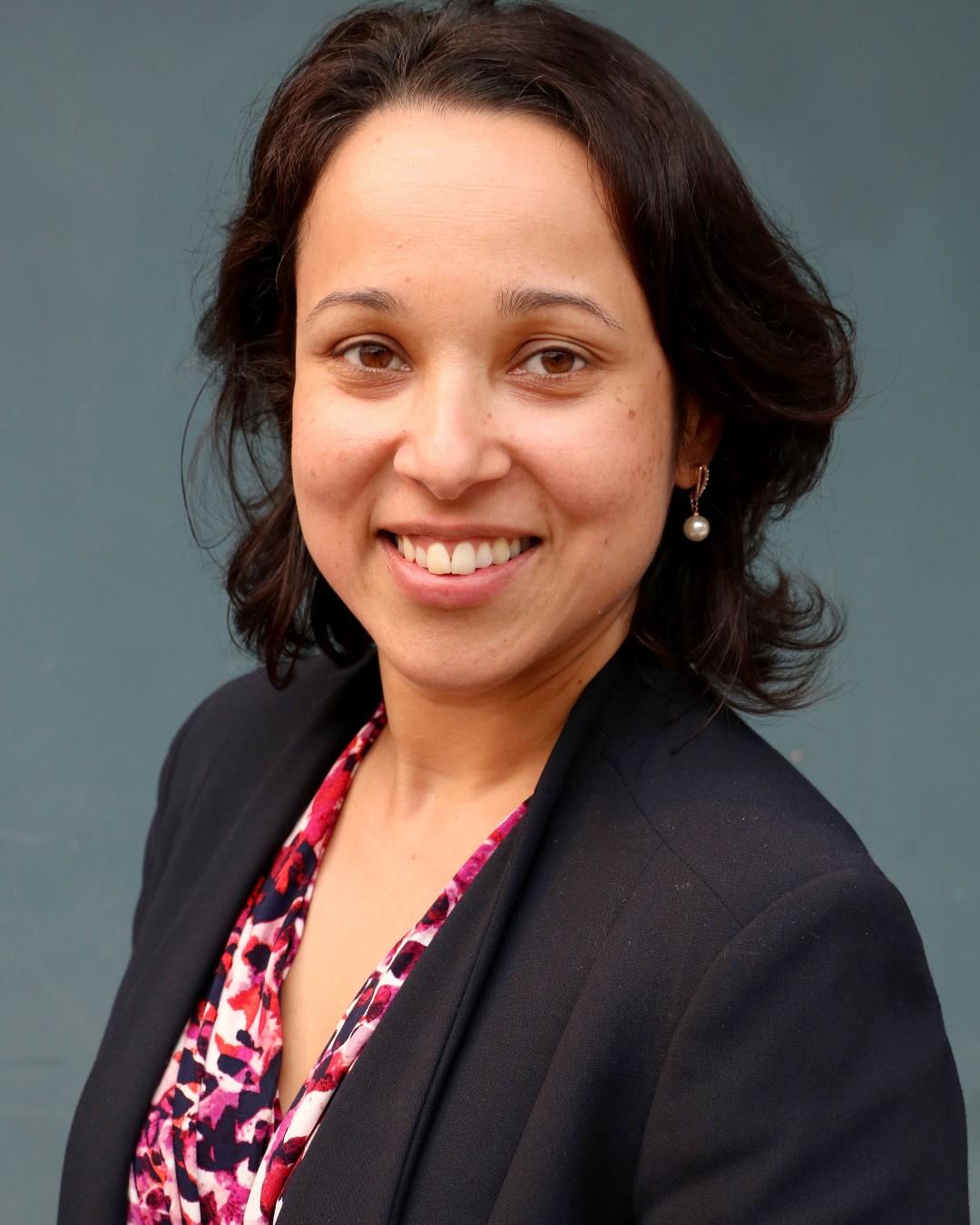 Headshot of Marianne Gale