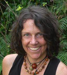 Dr Andrea Leigh