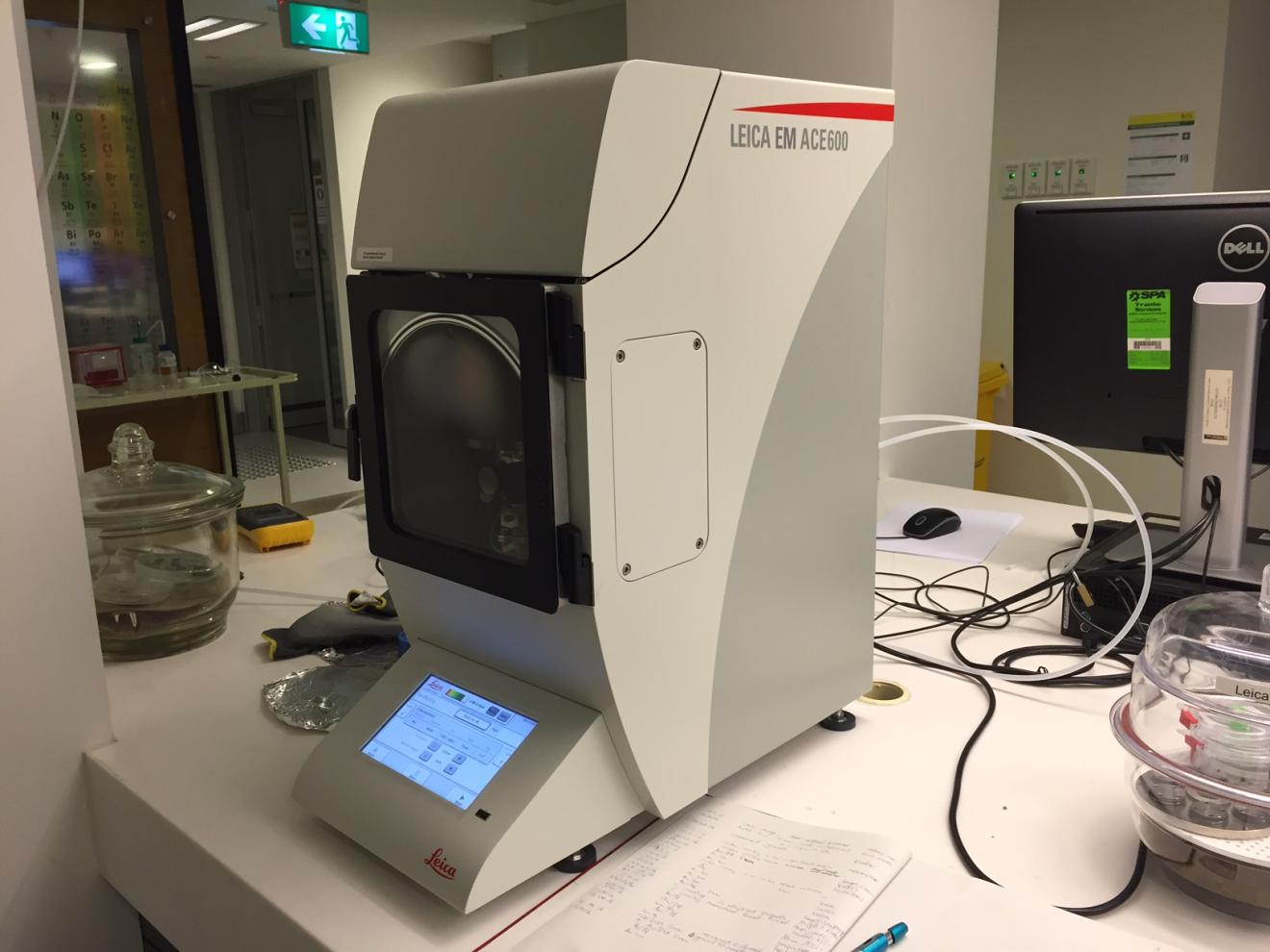 Image of the Leica EM ACE600 coater