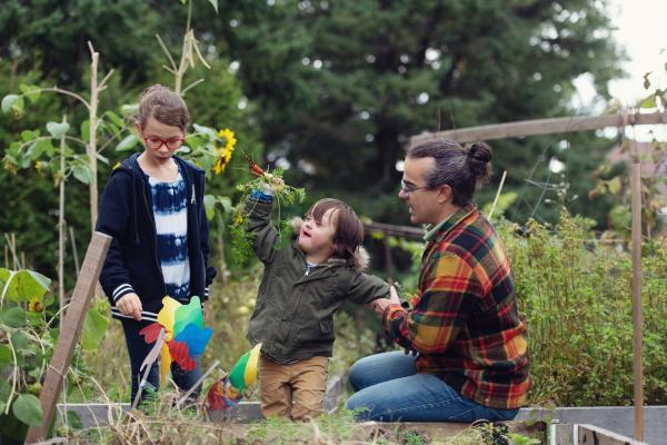 Family Gardening_COVID 19 Image