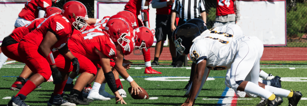 American football players playing a match