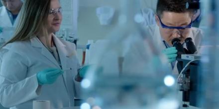 Photo of Dayong Jin and Olga Shimoni