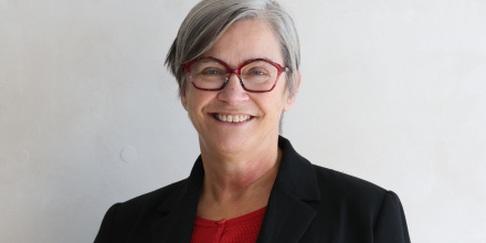 Headshot of Tracey Booth