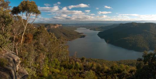 Landscape image of Warragamba Dam