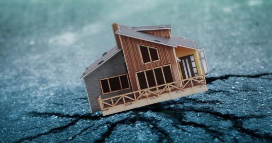 earthquake-proof building, timber house model