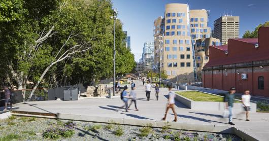 people move between buildings on the Goods Line near the Powerhouse and UTS