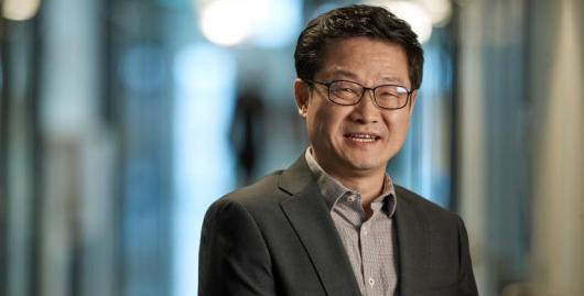 Distinguished Professor Dayong Jin. Photo: Toby Burrows