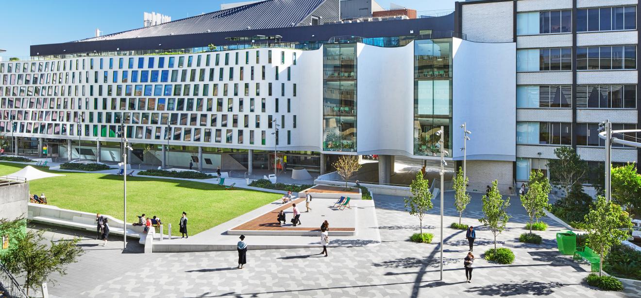 UTS campus and Alumni Green 