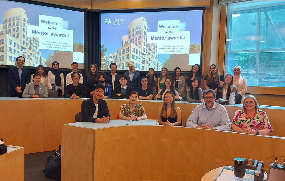 Business mentors and faculty attending the UTS Business mentor awards