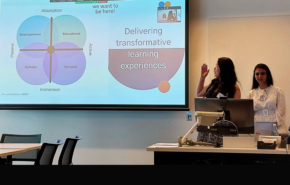 Two UTS Business Mentors presenting on being a mentor