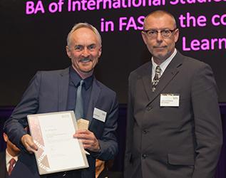 Dr Jeff Browitt and Associate Professor Paul Allatson Dr Jeff Browitt and Associate Professor Paul Allatson