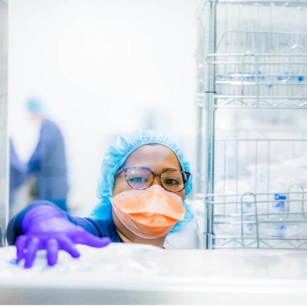 Health worker in a lab