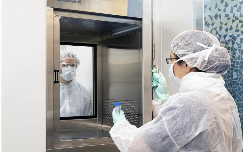 Scientists working in the UTS biologics innovation facility.