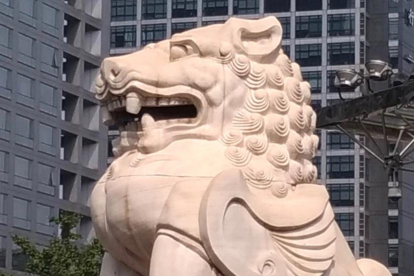 lion statue