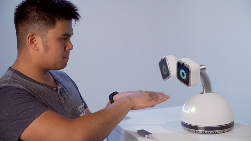 Haru interacts with PhD candidate Kerl Galindo, a graduate of the Bachelor of Design in Animation at UTS