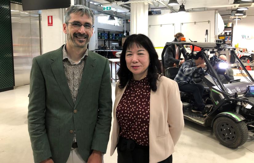 Distinguished Professor Fang Chen (right) with Professor Stefan Williams from the Australian Centre for Field Robotics at the University of Sydney
