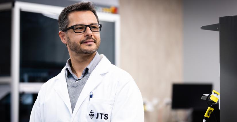 Associate Professor David Gallego Ortega