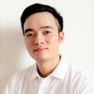 Headshot of CTWW student Minh Vu looking at the camera