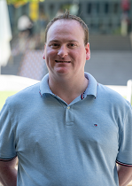 Peter Munford on Alumni Green