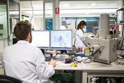 Advanced nanofabrication facilities