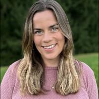 Headshot of Franziska Genter.