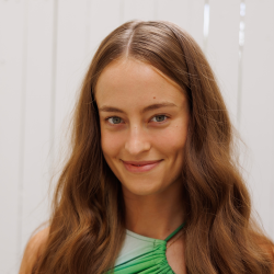 Headshot of Bronte Contador-Kelsall