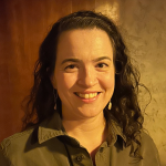 Headshot of Luna Gloria